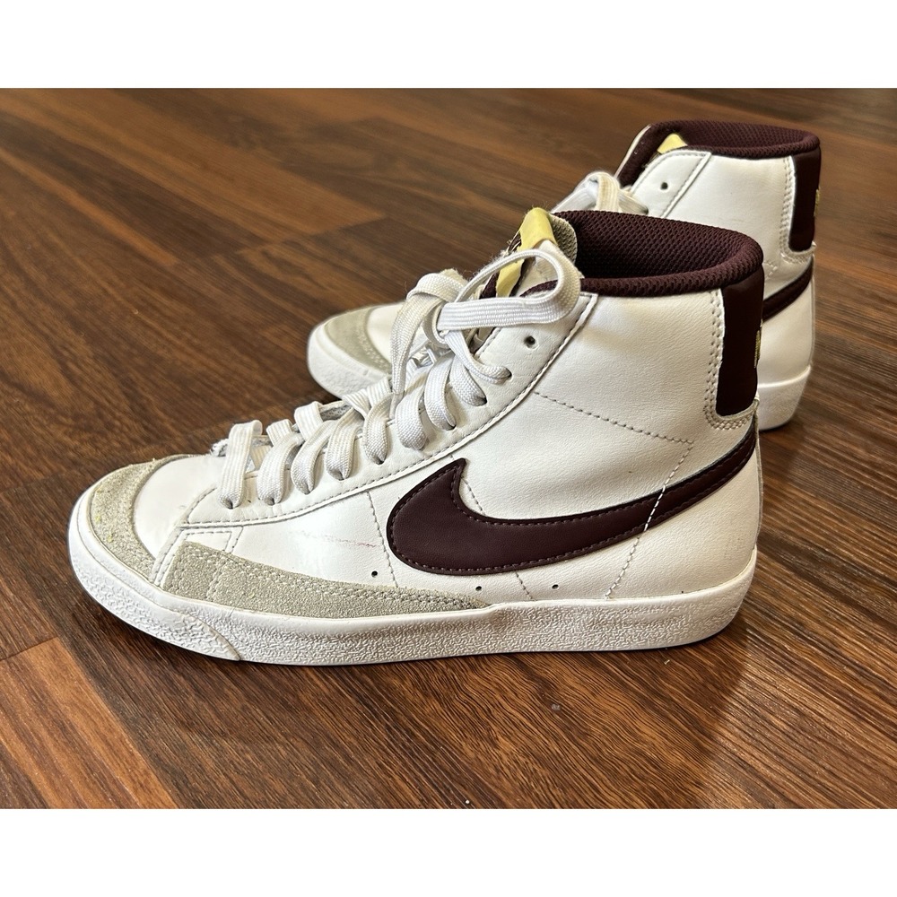 Nike Blazer Mid 77 White Team Red Vintage Sneakers Unisex Kids 4Y DA4086-119 - Picture 5 of 15